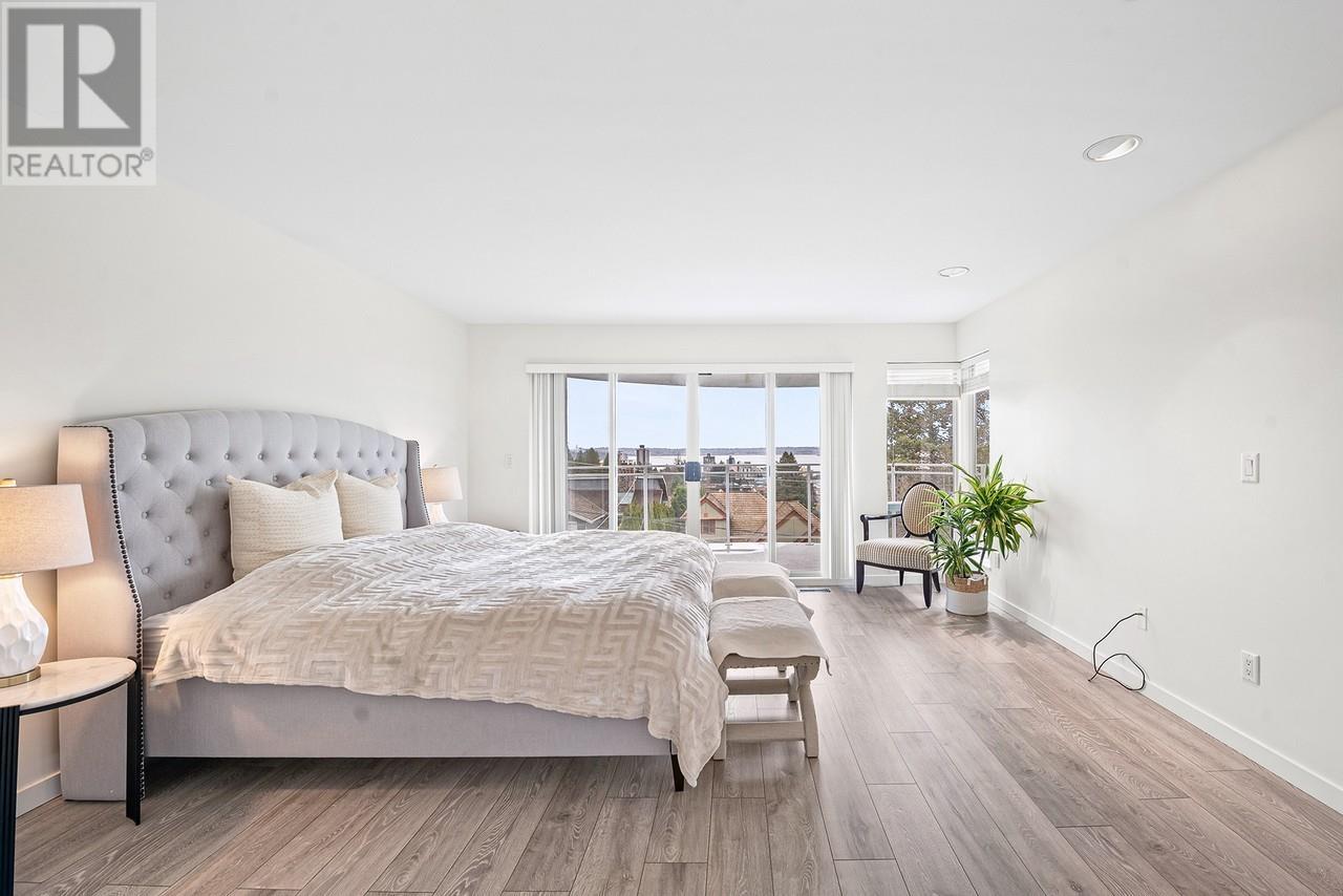 2135 LAWSON AVENUE, West Vancouver