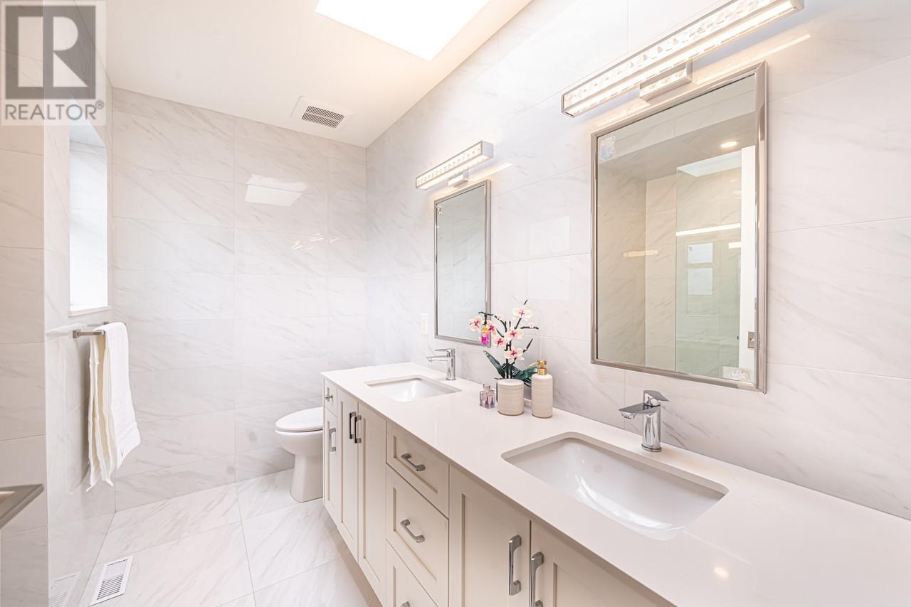 2135 LAWSON AVENUE, West Vancouver