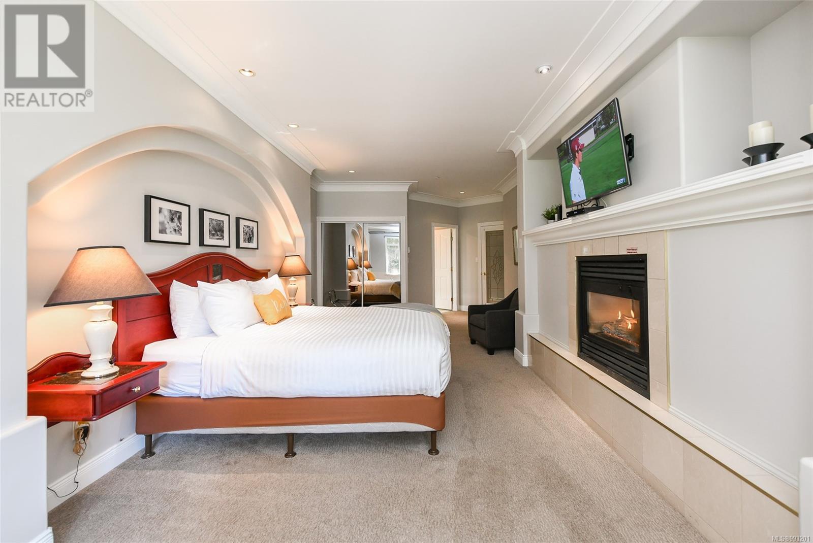 403/404B 366 Clubhouse Dr, Courtenay real estate listing 993201