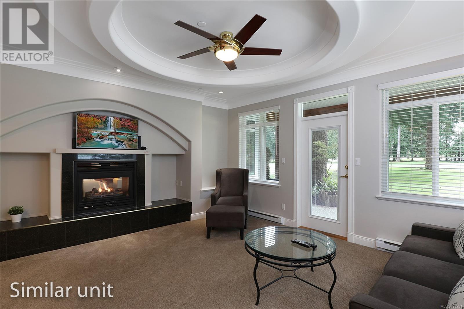 403/404B 366 Clubhouse Dr, Courtenay real estate listing 993201