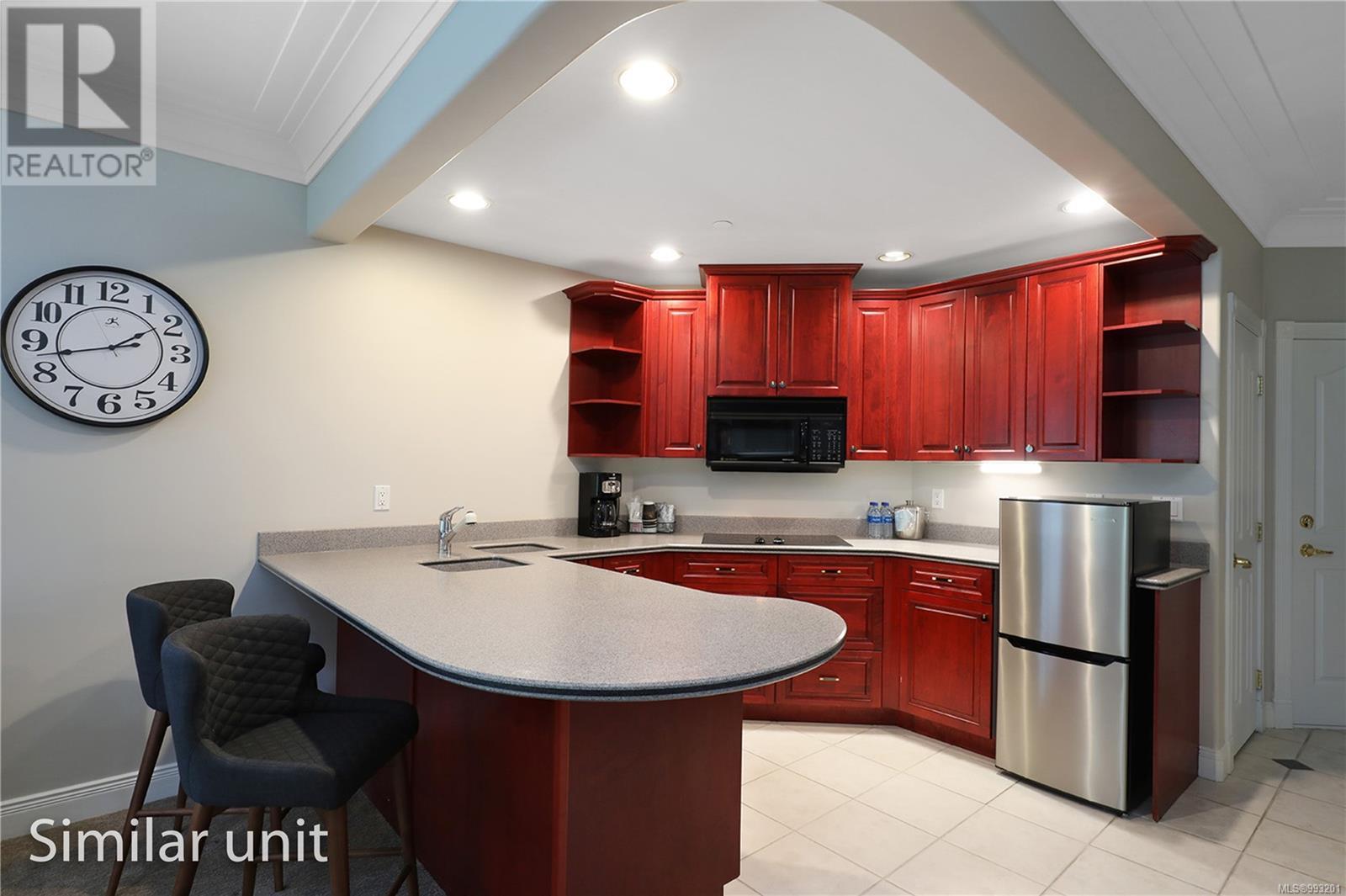 403/404B 366 Clubhouse Dr, Courtenay real estate listing 993201