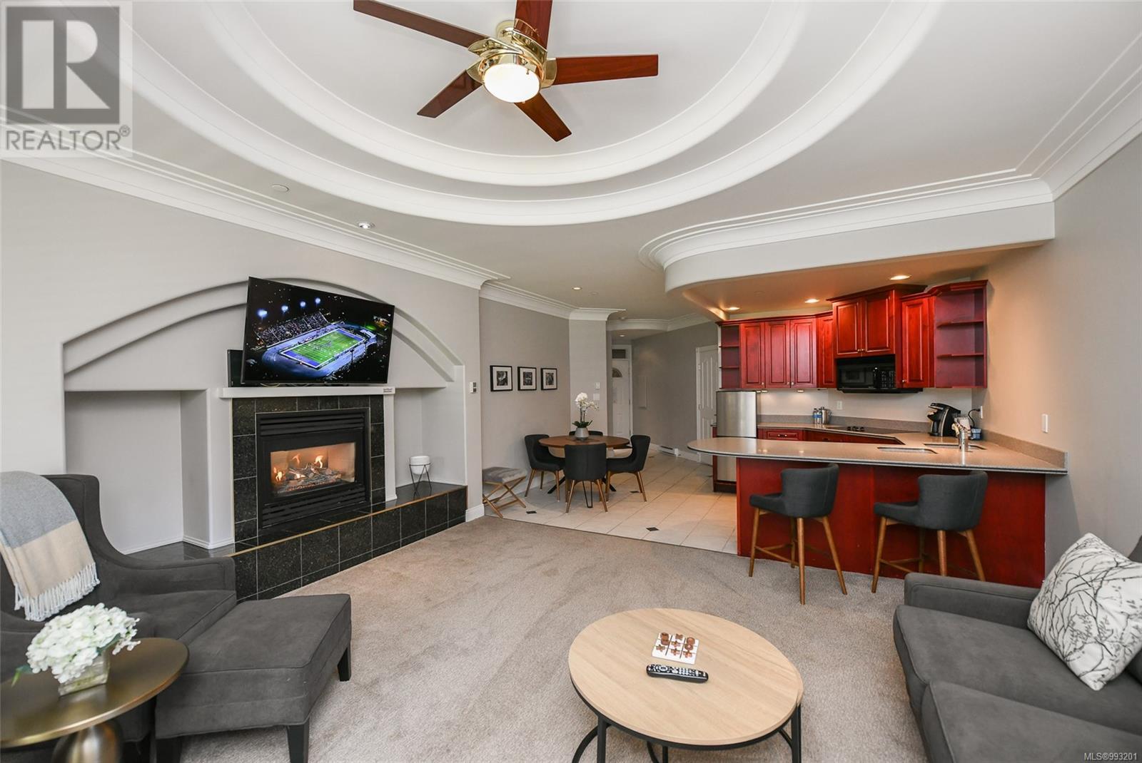 403/404B 366 Clubhouse Dr, Courtenay real estate listing 993201