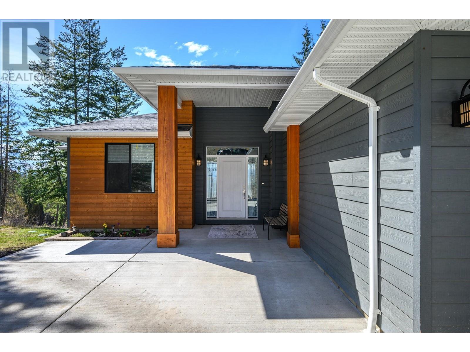Photo 3 of 5720 Hartnell Road Unit 1, Vernon BC