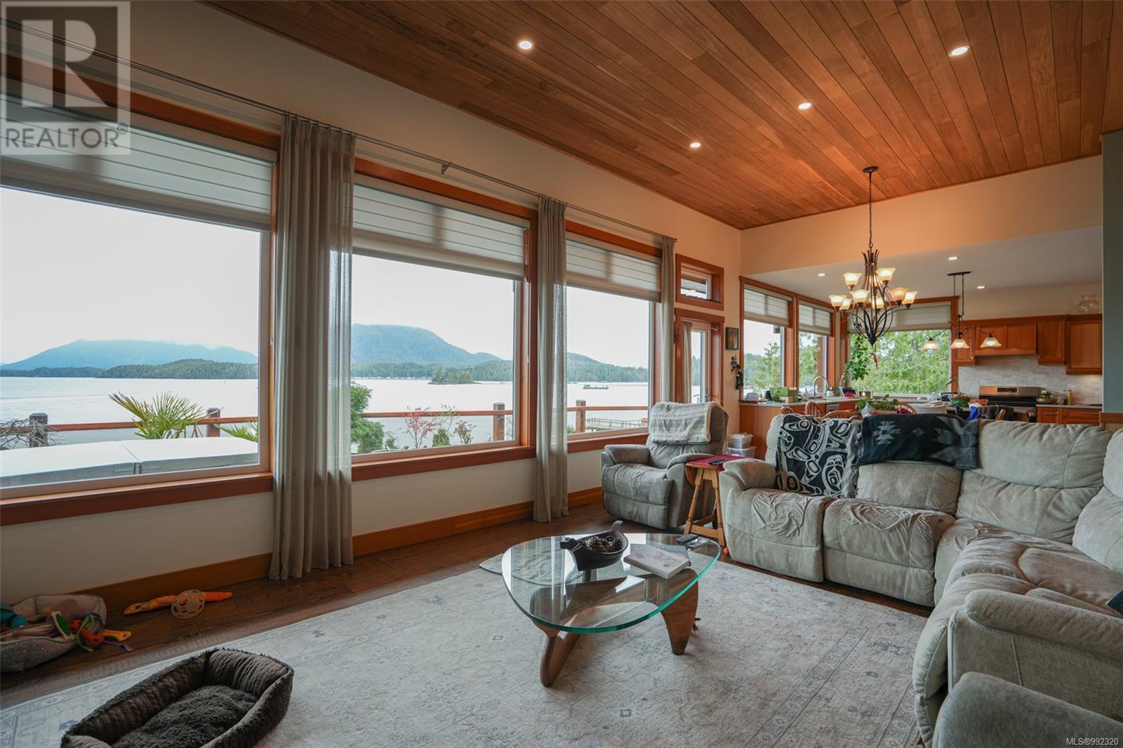 300 Main St, Tofino