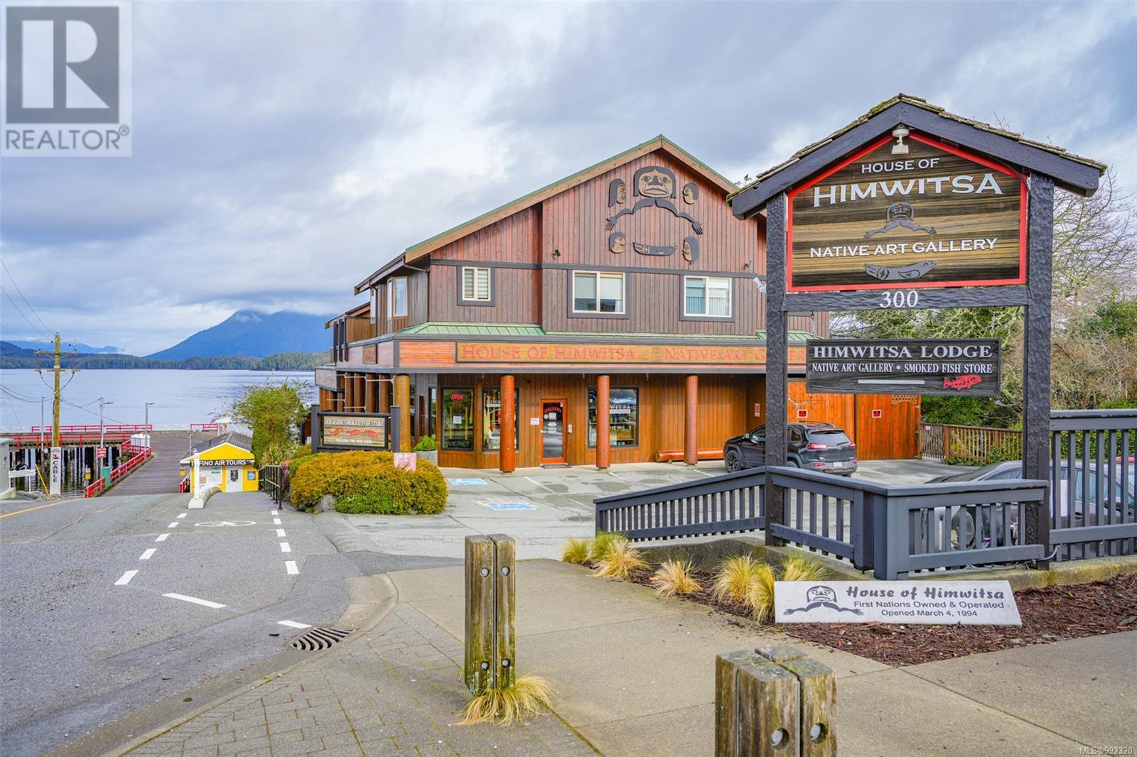 300 Main St, Tofino
