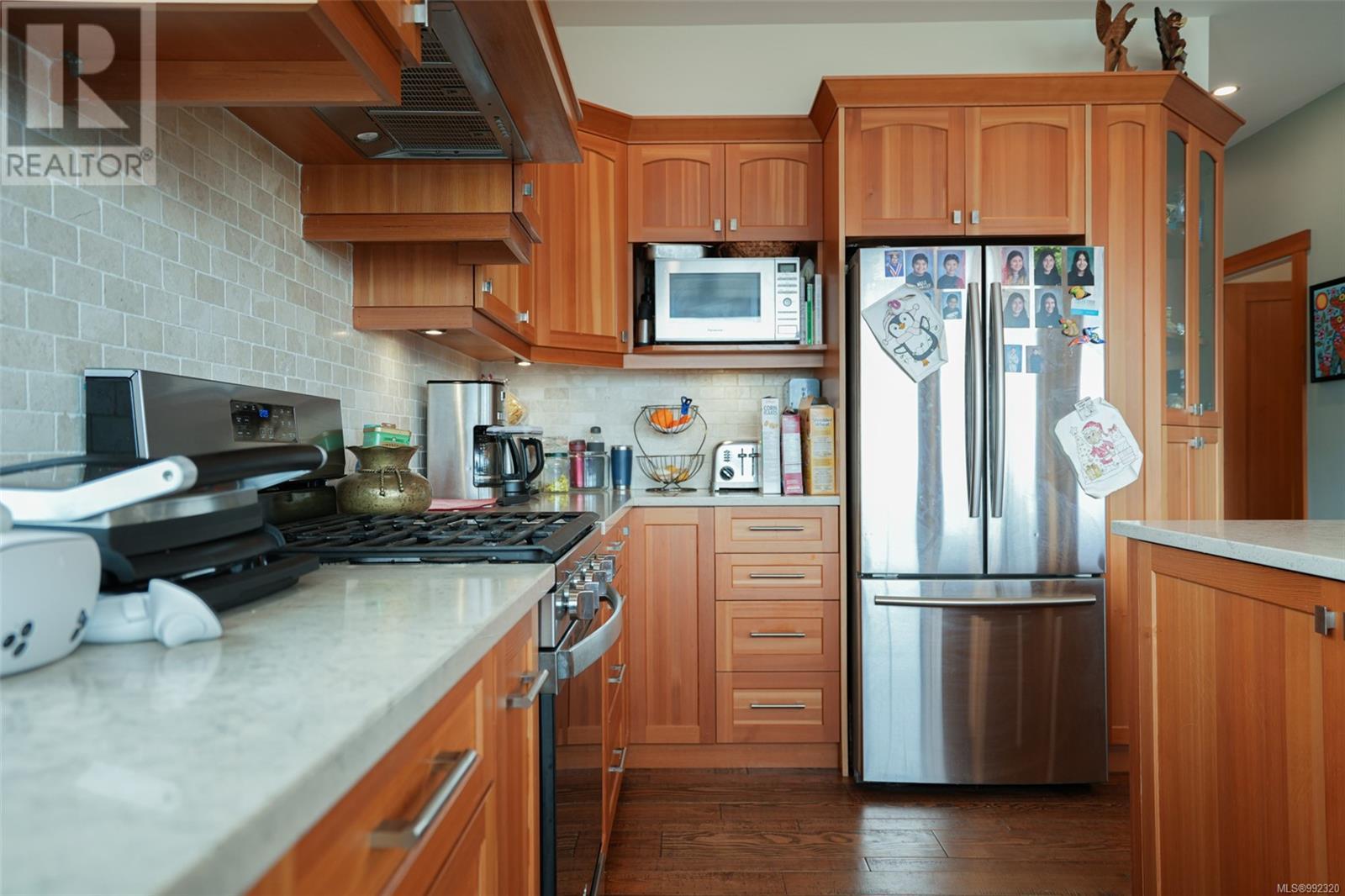 300 Main St, Tofino