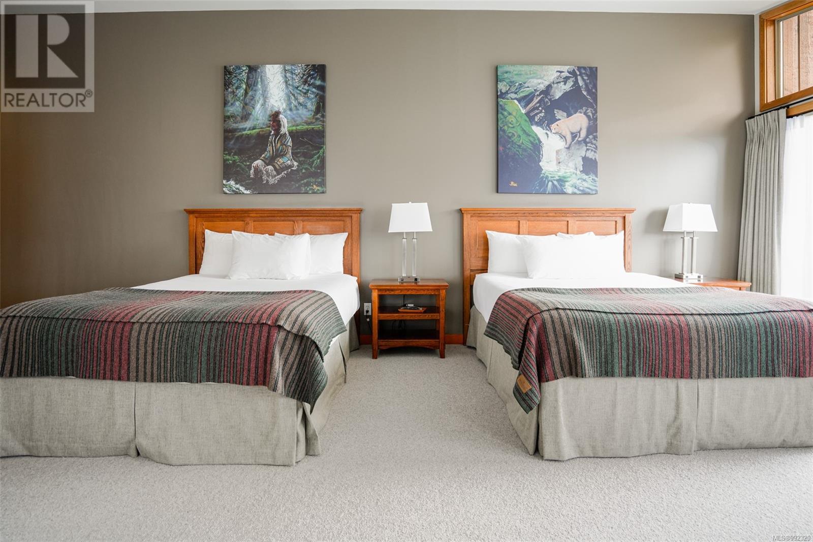 300 Main St, Tofino
