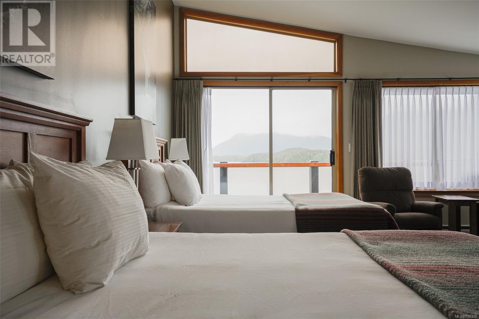 300 Main St, Tofino