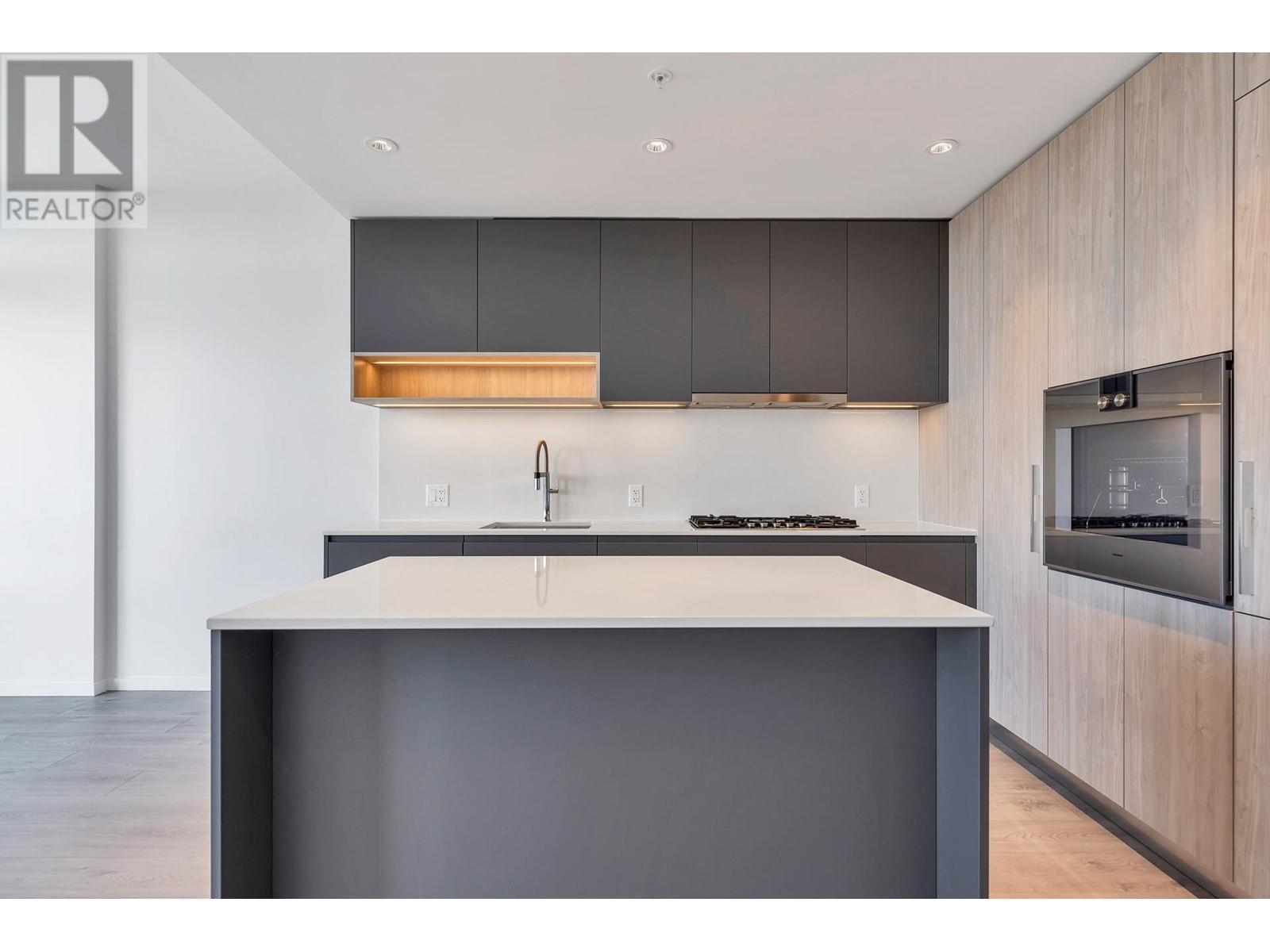 Photo 4 of 1103 6808 Minoru Boulevard, Richmond BC
