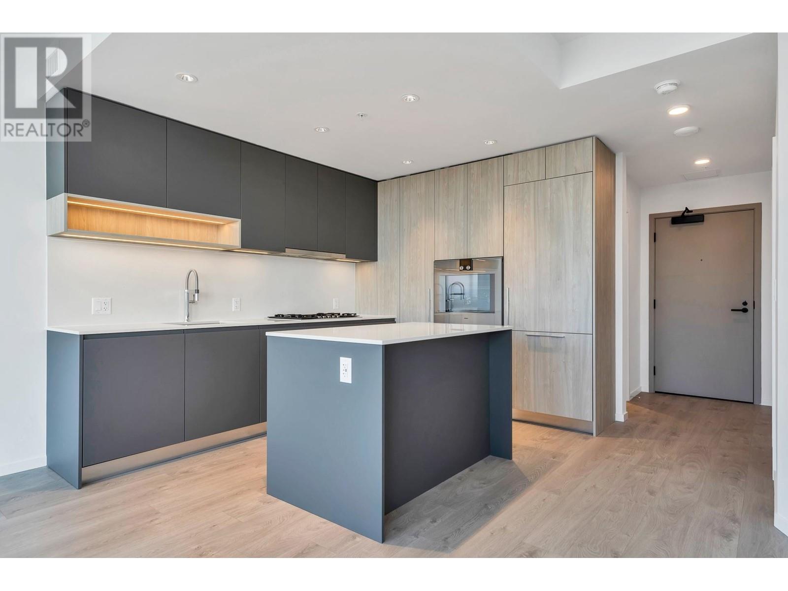 Photo 5 of 1103 6808 Minoru Boulevard, Richmond BC