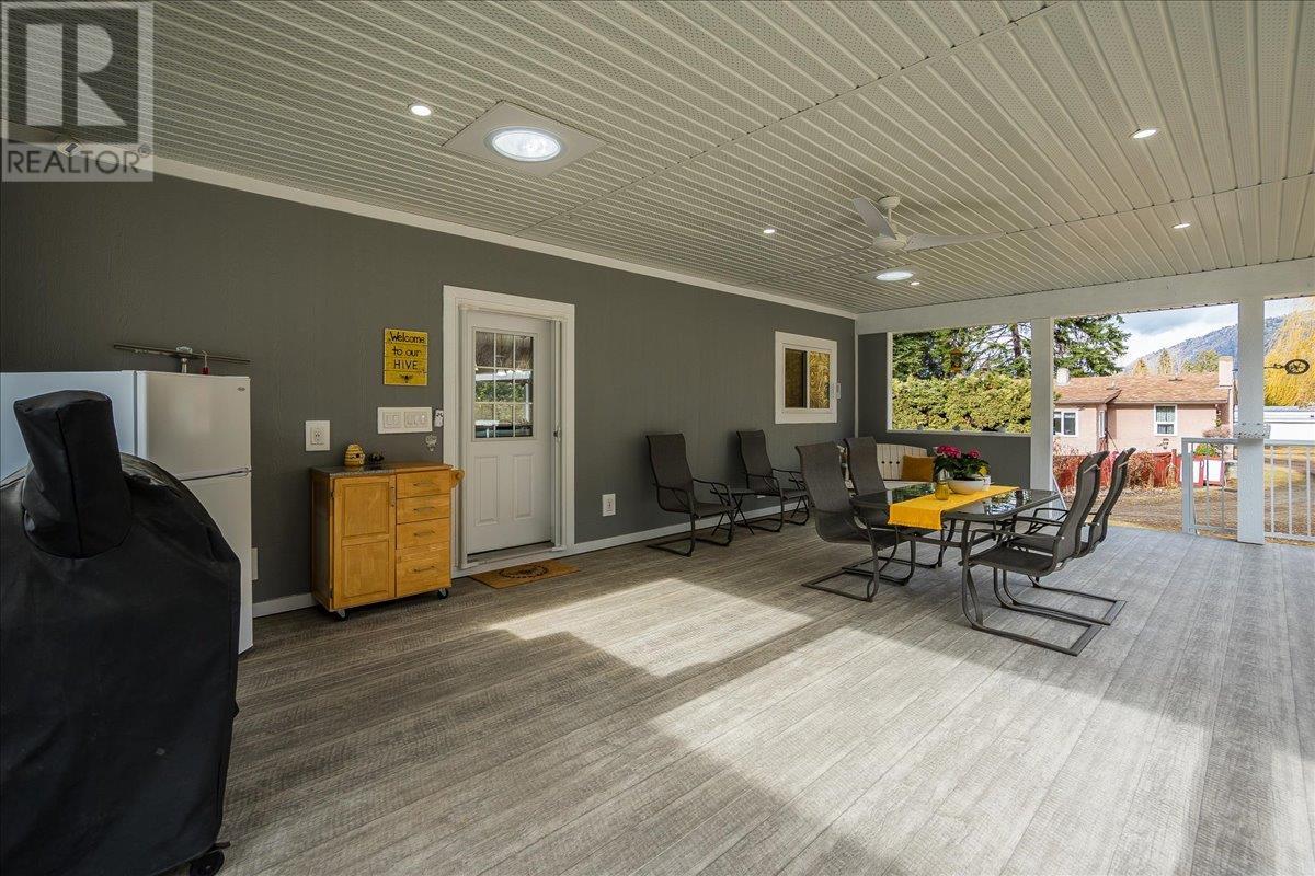 8480 Highway 22A, Trail