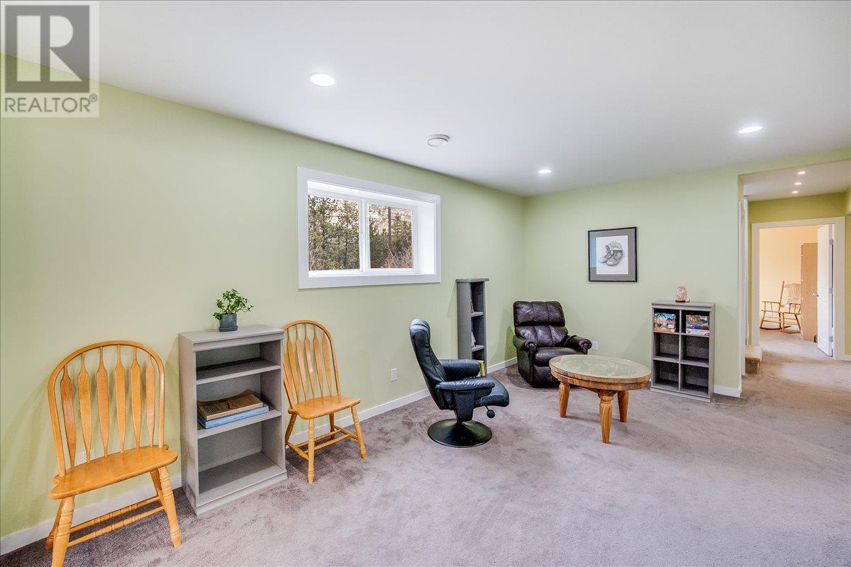 8480 Highway 22A, Trail