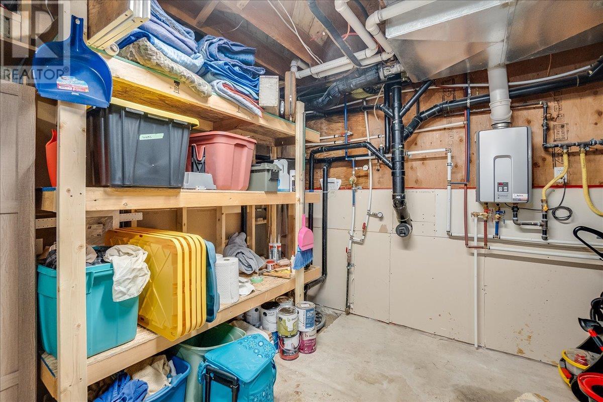 8480 Highway 22A, Trail