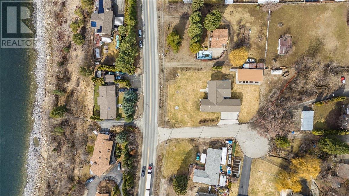 8480 Highway 22A, Trail