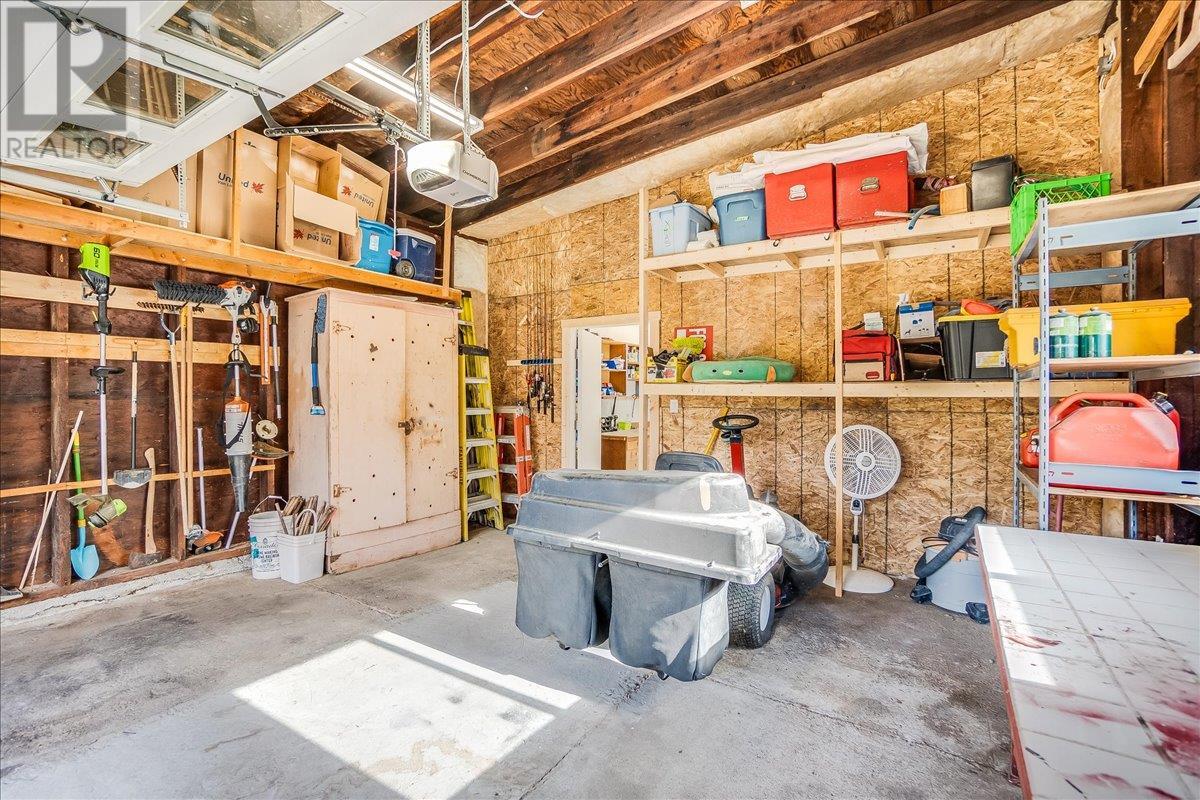 8480 Highway 22A, Trail
