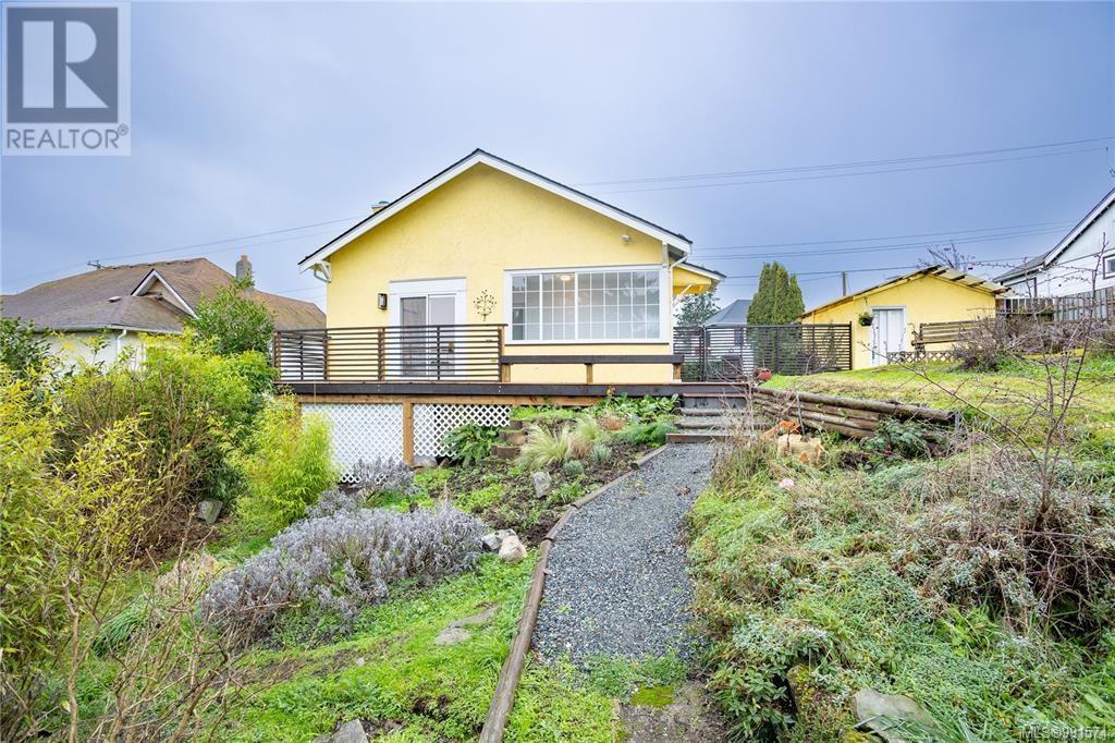 676 Pine St, Nanaimo real estate listing 991574