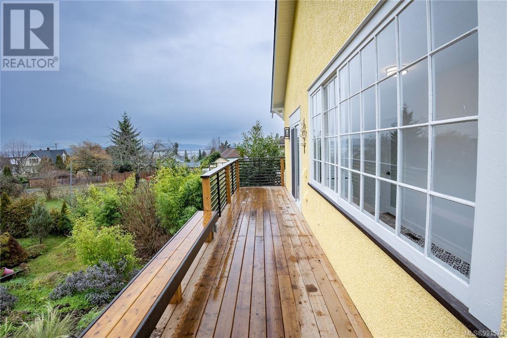 676 Pine St, Nanaimo real estate listing 991574