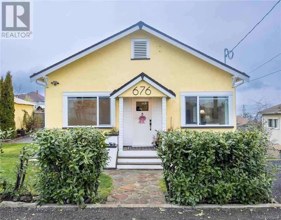 676 Pine St, Nanaimo real estate listing 991574