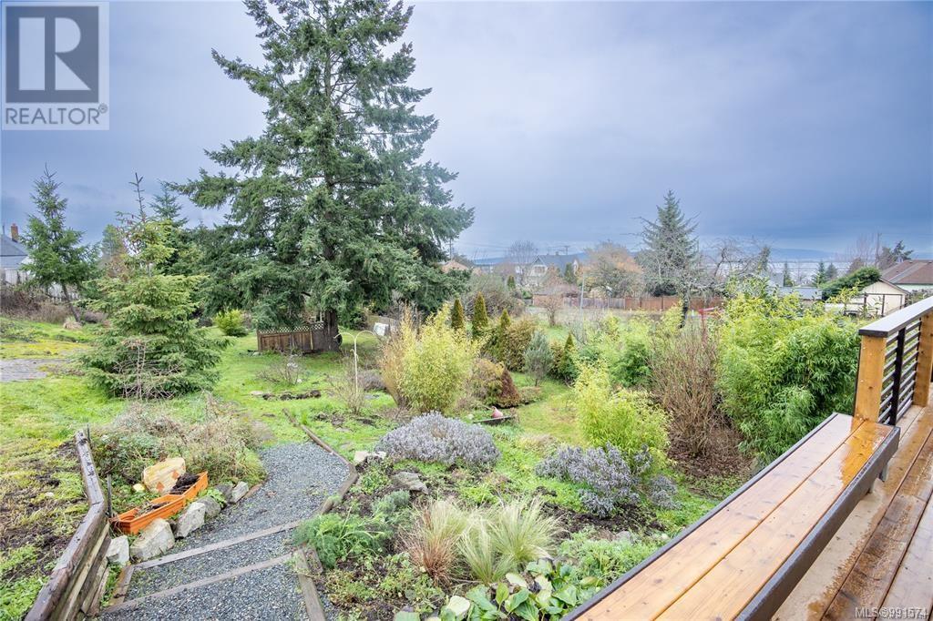676 Pine St, Nanaimo real estate listing 991574
