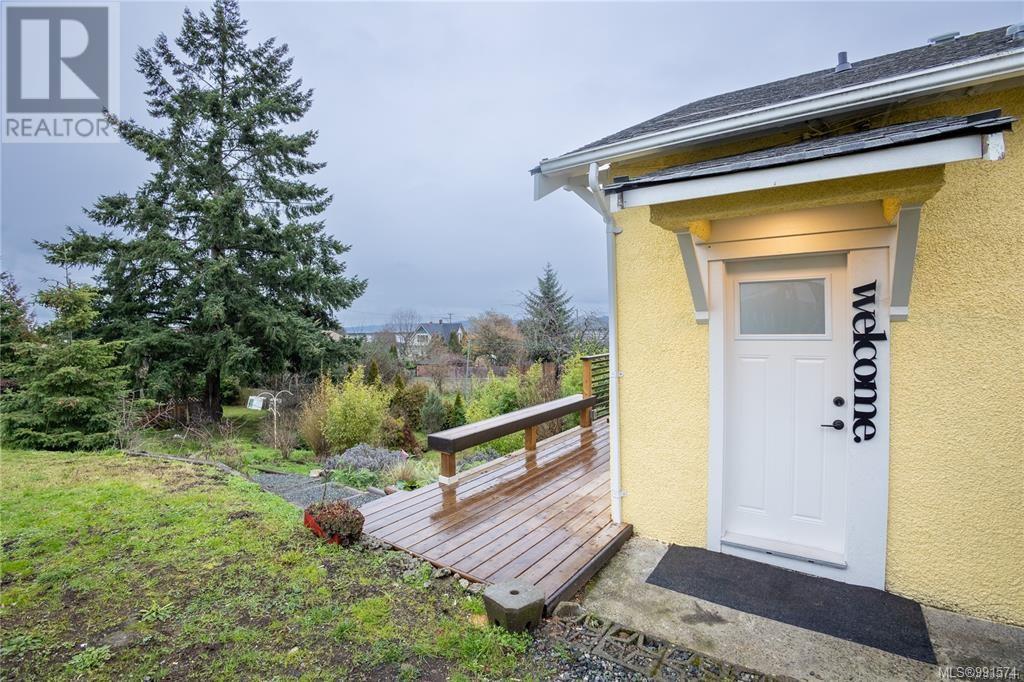 676 Pine St, Nanaimo real estate listing 991574