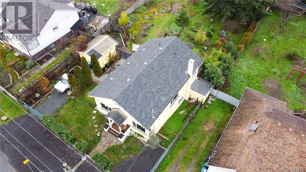 676 Pine St, Nanaimo real estate listing 991574
