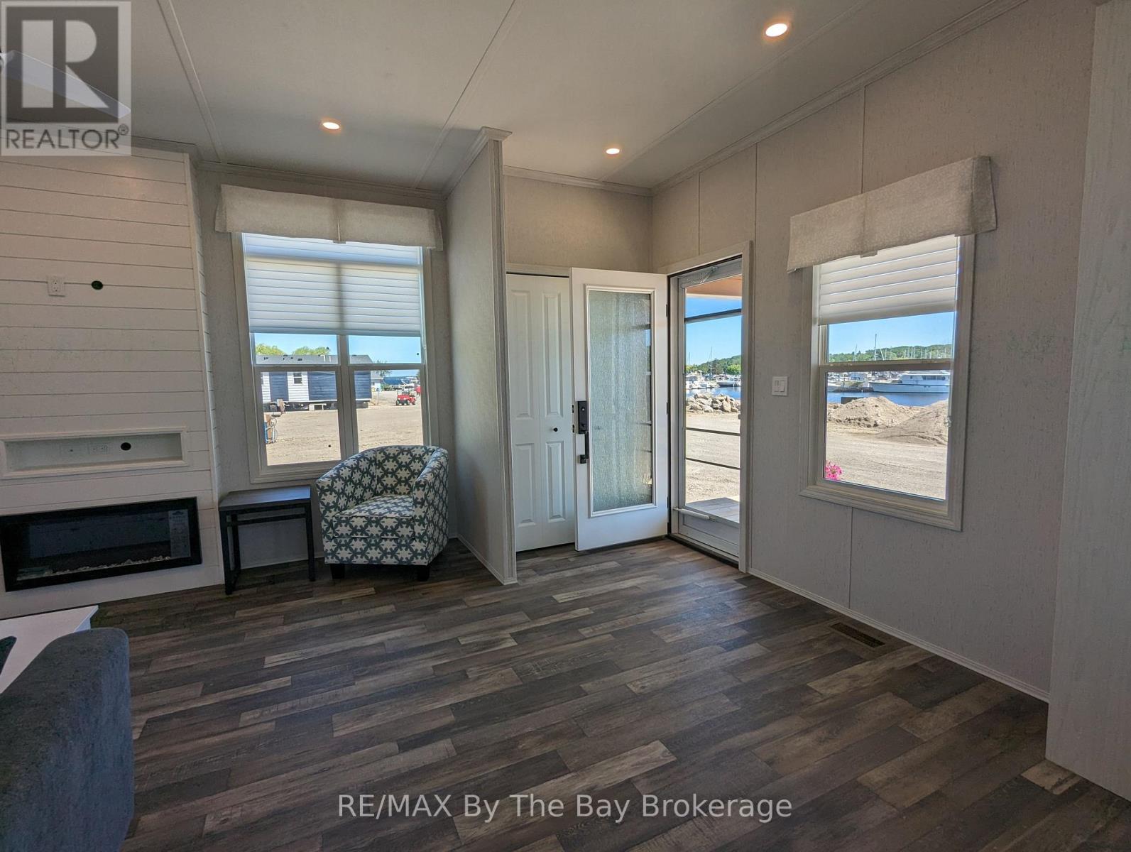 Photo 10 of 51 3282 Ogdens Beach Road, Tay ON