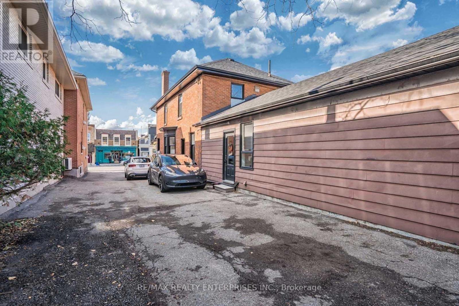 Photo 13 of 79 Main Street N, Markham ON