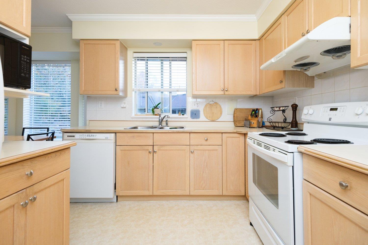 Photo 19 of 223 14861 98 Avenue, Surrey BC