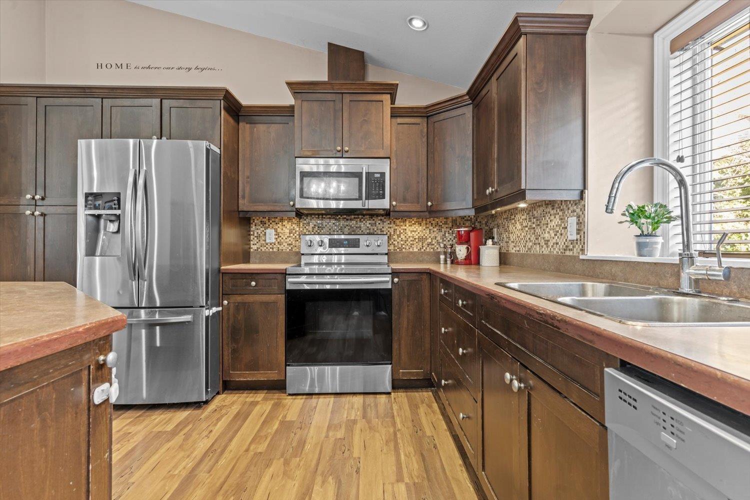 46703 HUDSON ROAD, Promontory, Chilliwack real estate listing R2959912