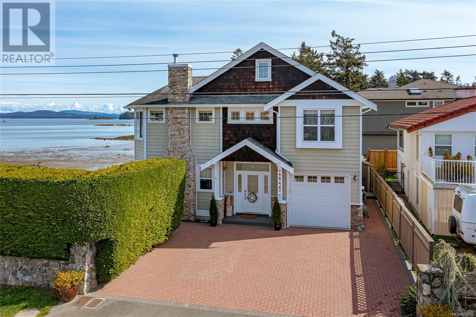 10239 Fifth Street, Sidney
