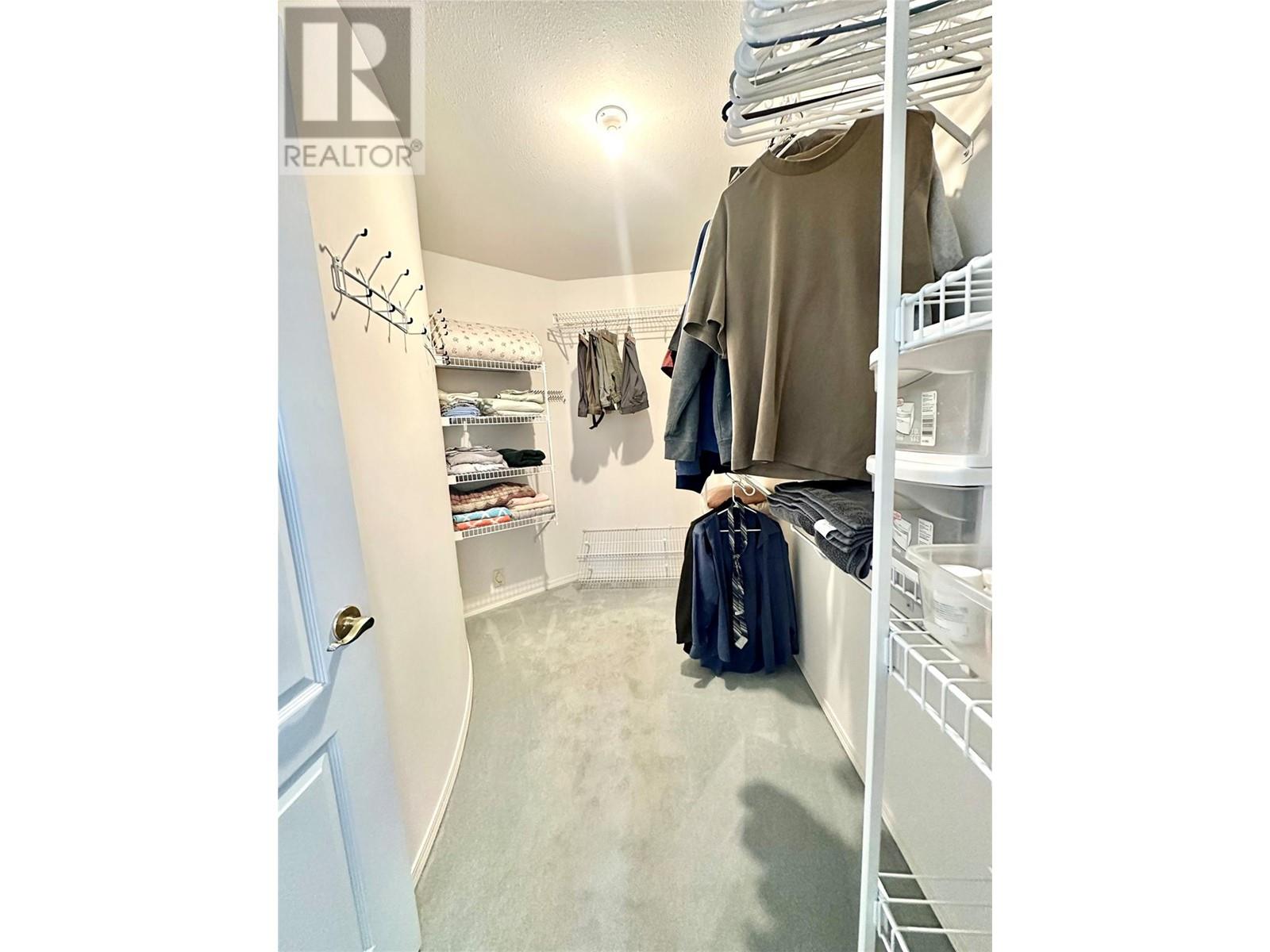  6448 Tucelnuit Drive, Oliver