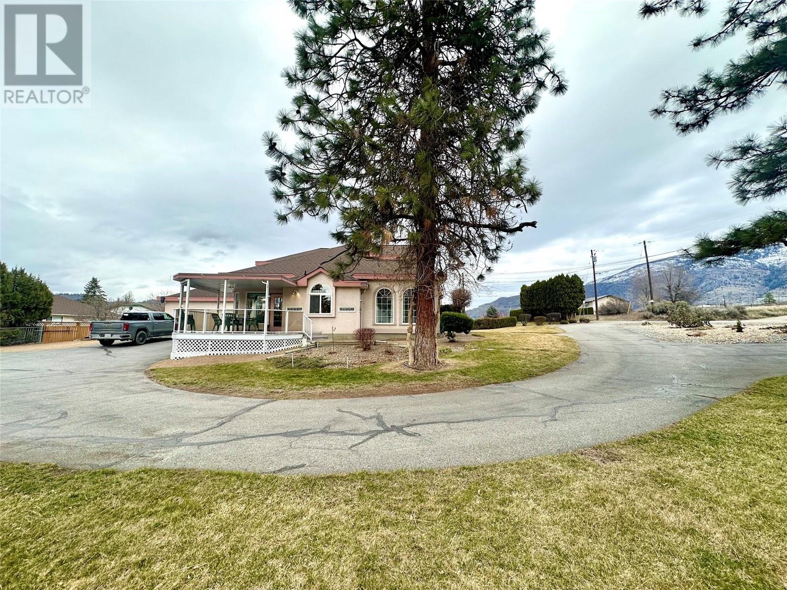 6448 Tucelnuit Drive, Oliver