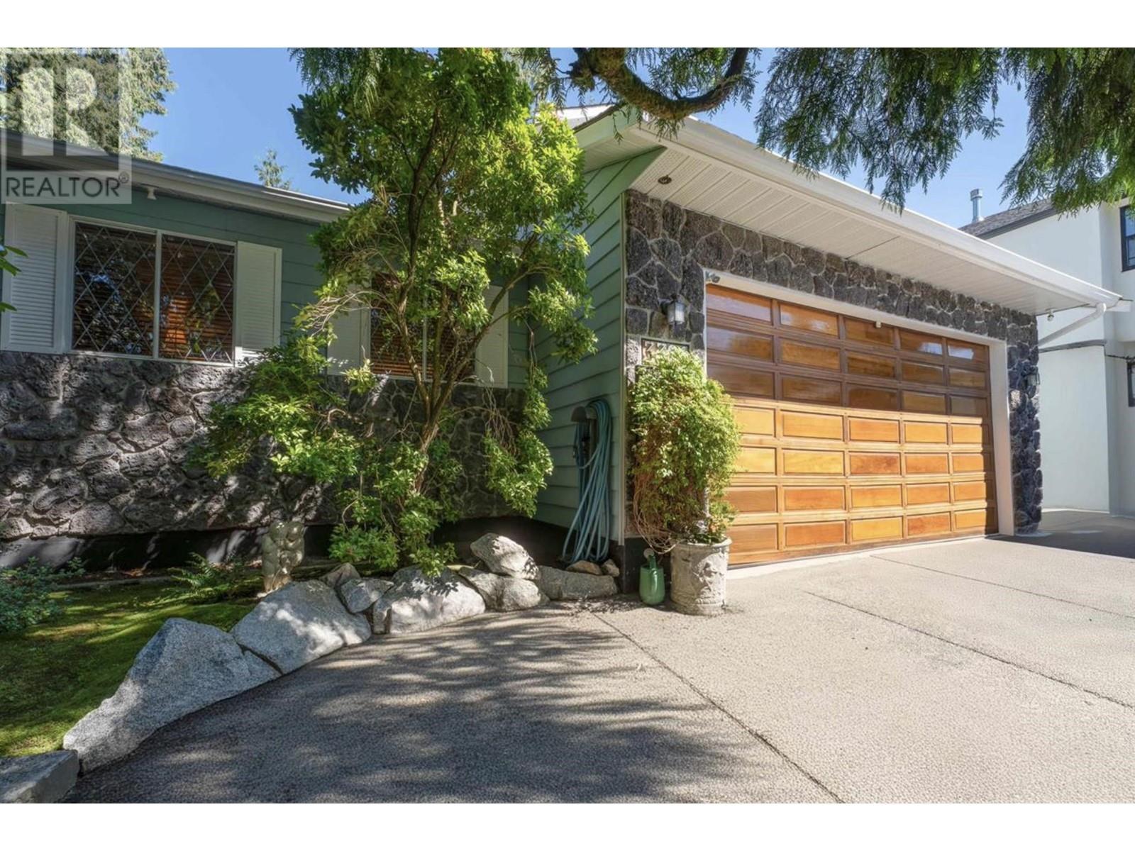 Photo 1 of 3321 Willerton Court, Coquitlam BC