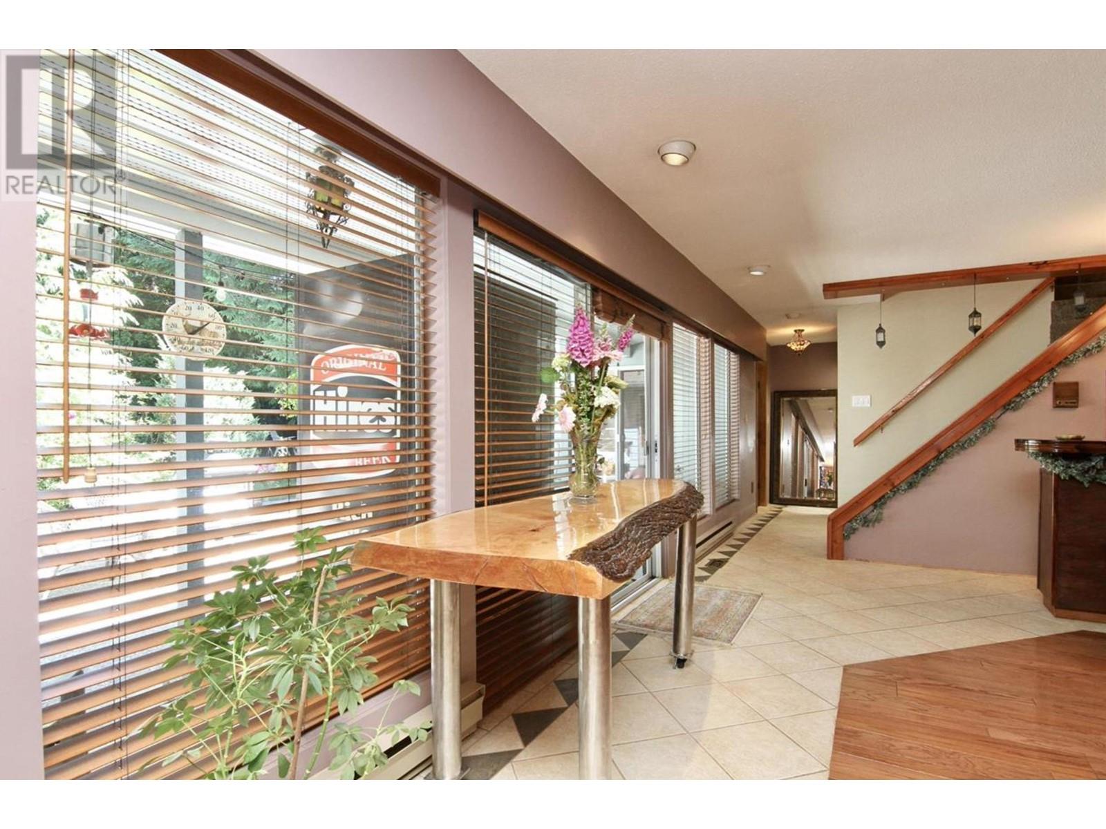 Photo 17 of 3321 Willerton Court, Coquitlam BC