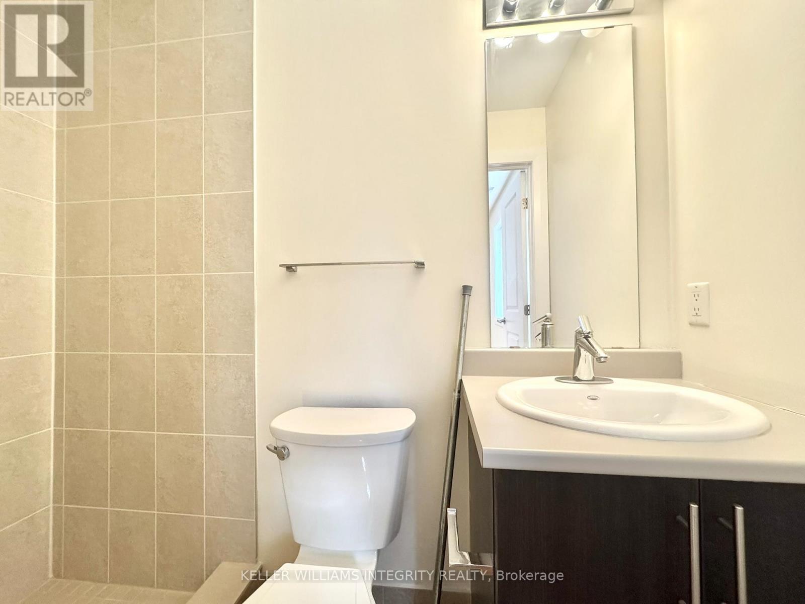 Photo 10 of 138 King George Street, Ottawa ON