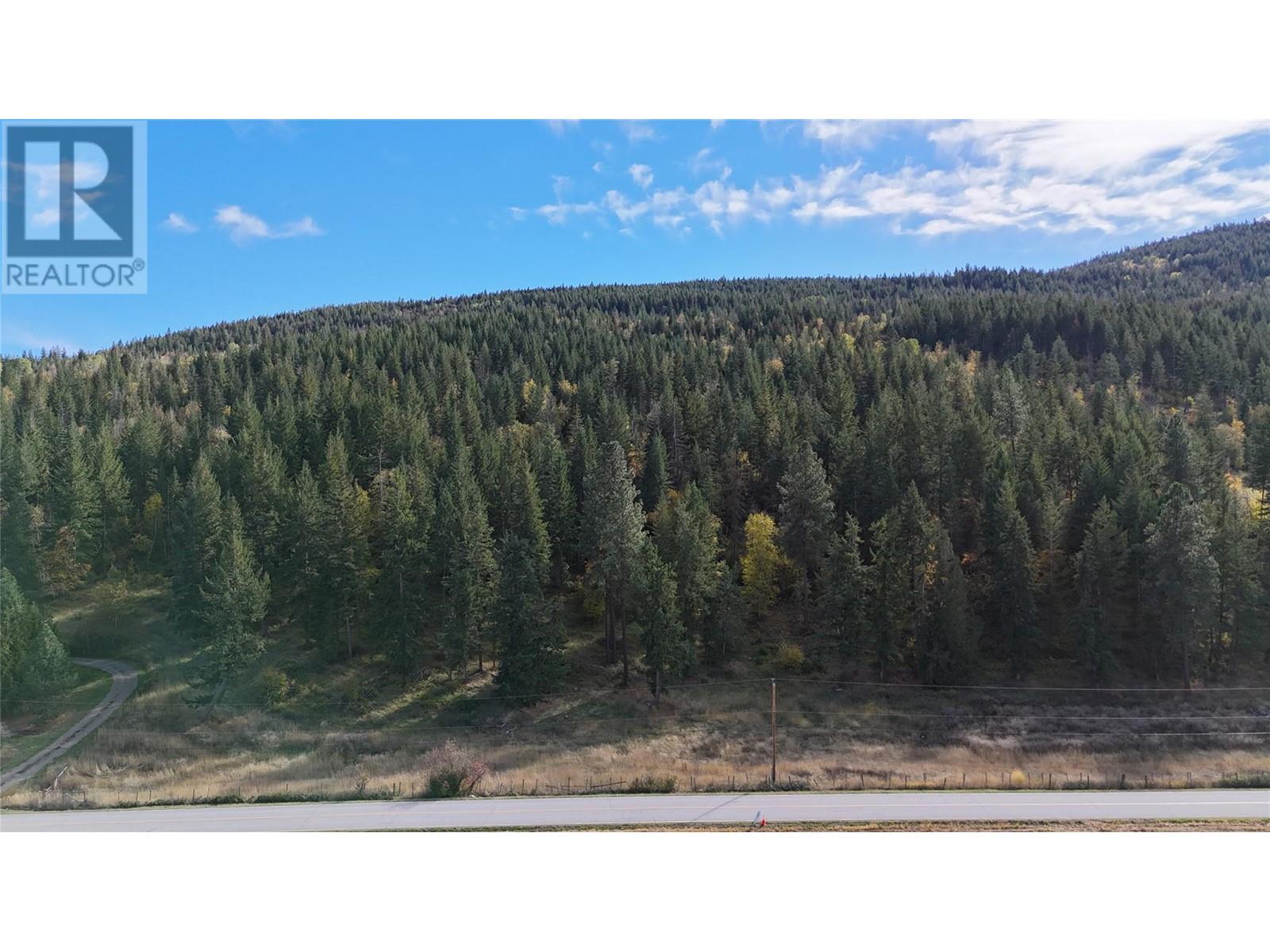 5135 Salmon River Road, Spallumcheen