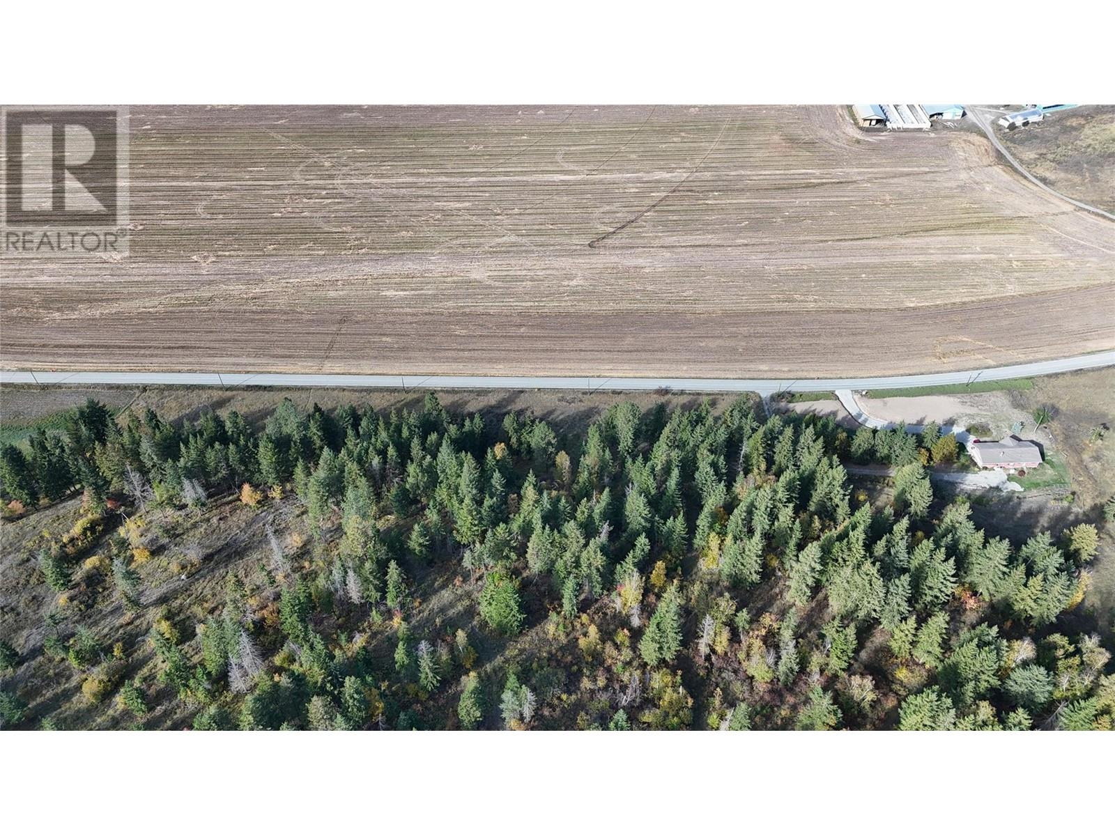 5135 Salmon River Road, Spallumcheen