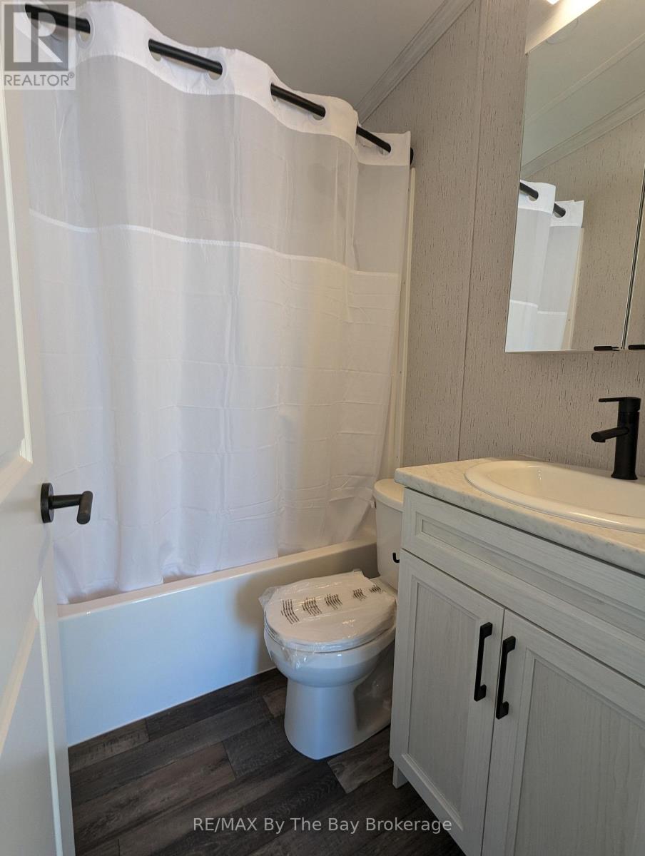Photo 11 of 51 3282 Ogdens Beach Road, Tay ON