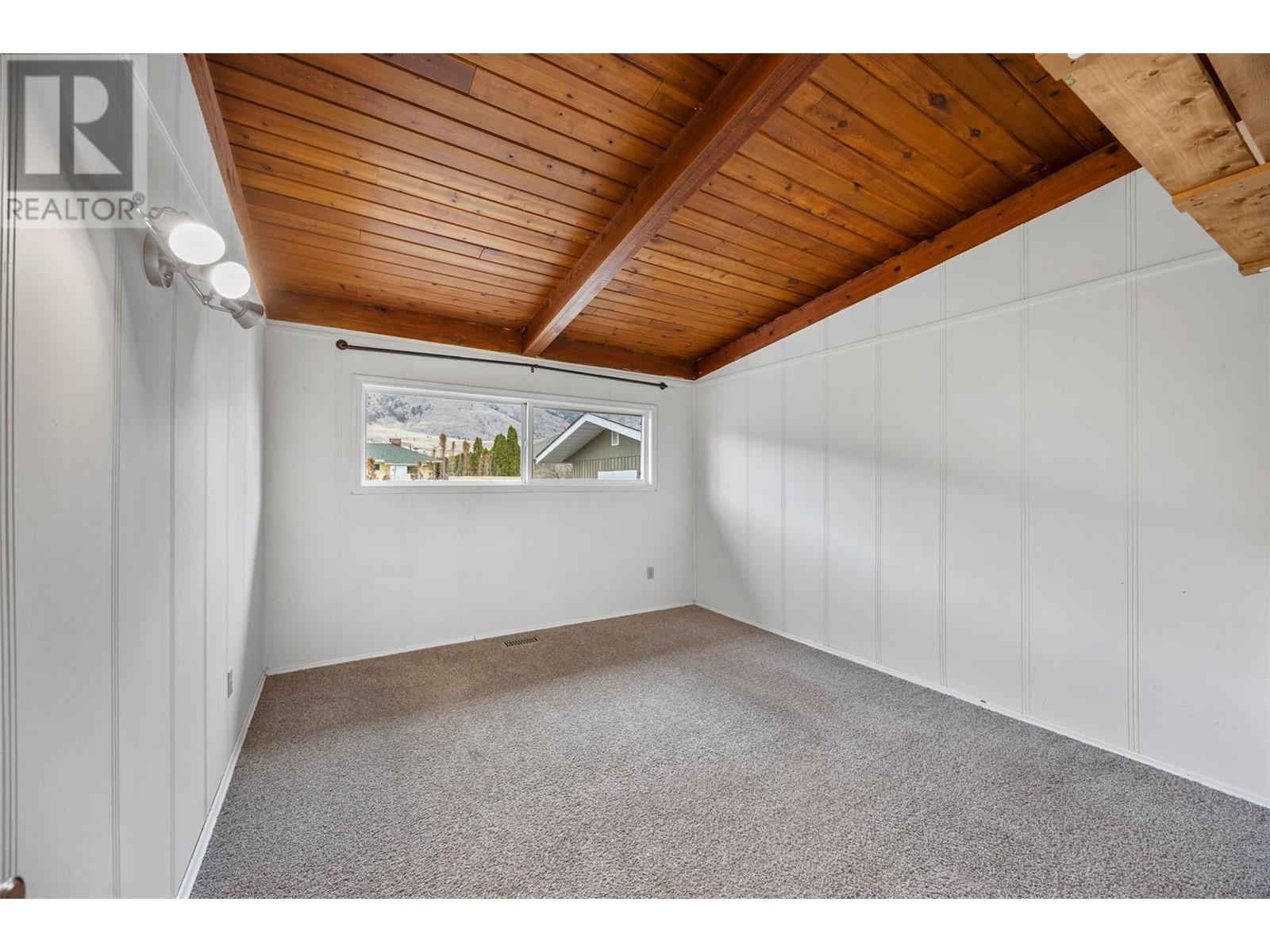 2556 / 2558 VALLEYVIEW DRIVE - Image 35