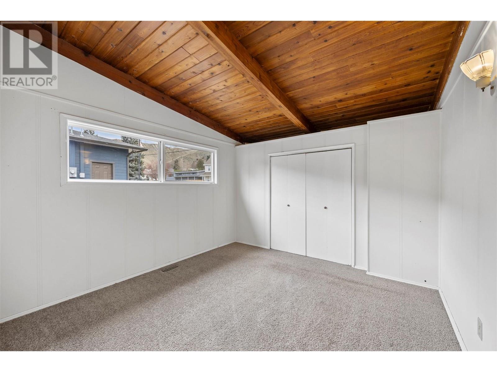 2556 / 2558 VALLEYVIEW DRIVE - Image 37