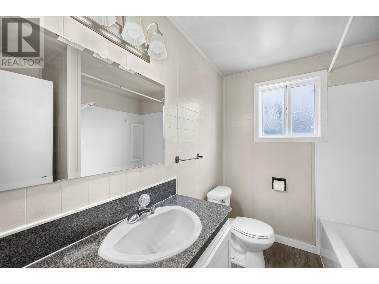 2556 / 2558 VALLEYVIEW DRIVE - Image 38