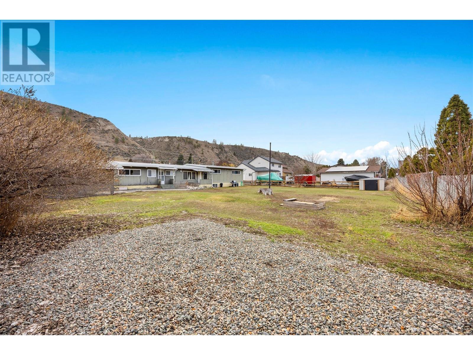 2556 / 2558 Valleyview Drive, Kamloops