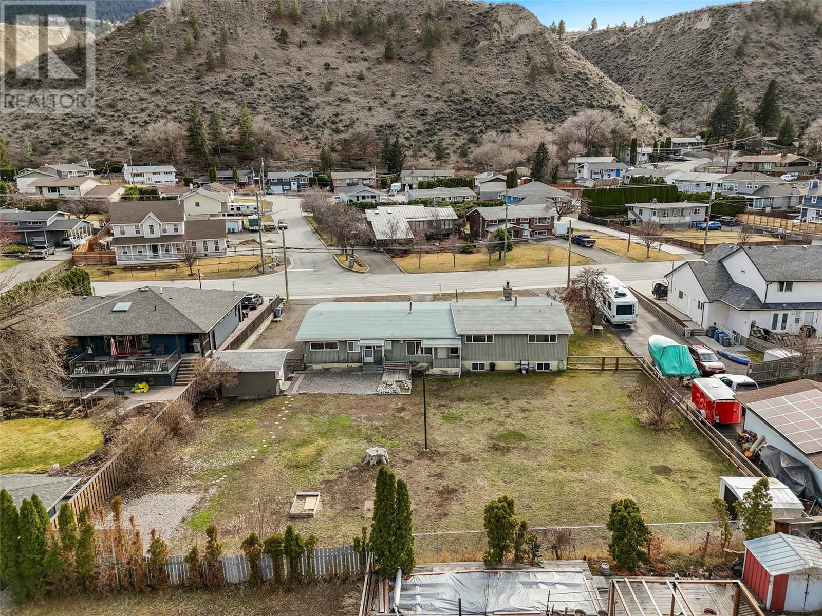 2556 / 2558 VALLEYVIEW DRIVE - Image 50