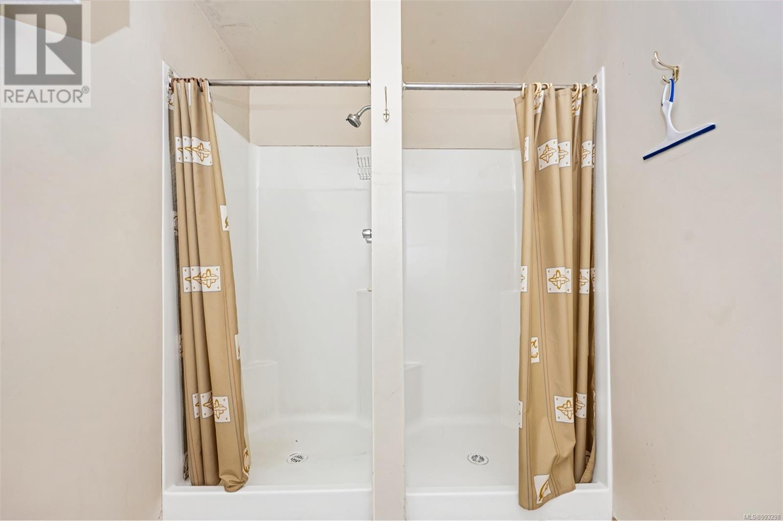 29 6340 Cerantes Rd, Port Renfrew