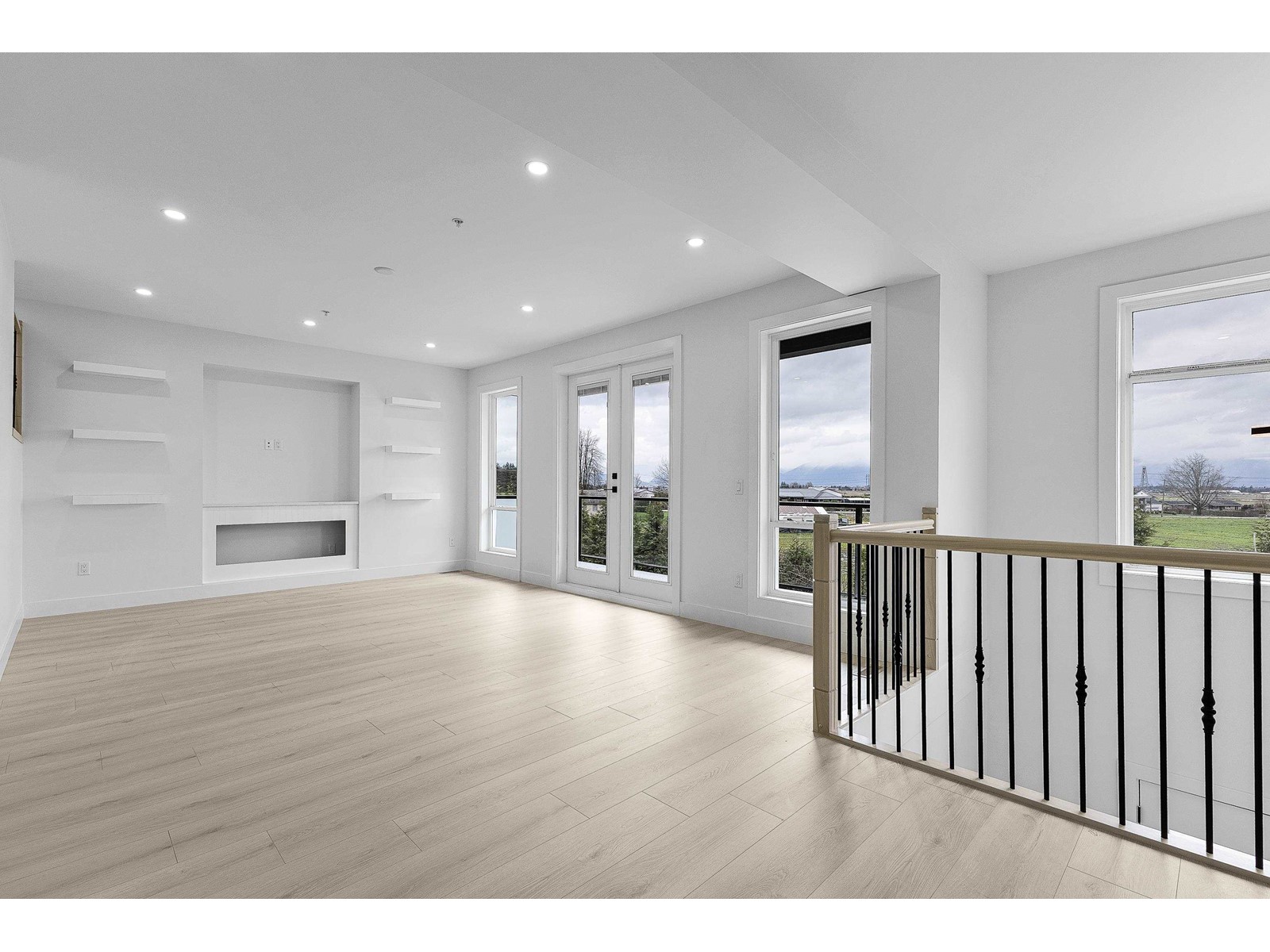 Photo 1 of 12 8016 Annis Road East Chilliwack, Chilliwack BC