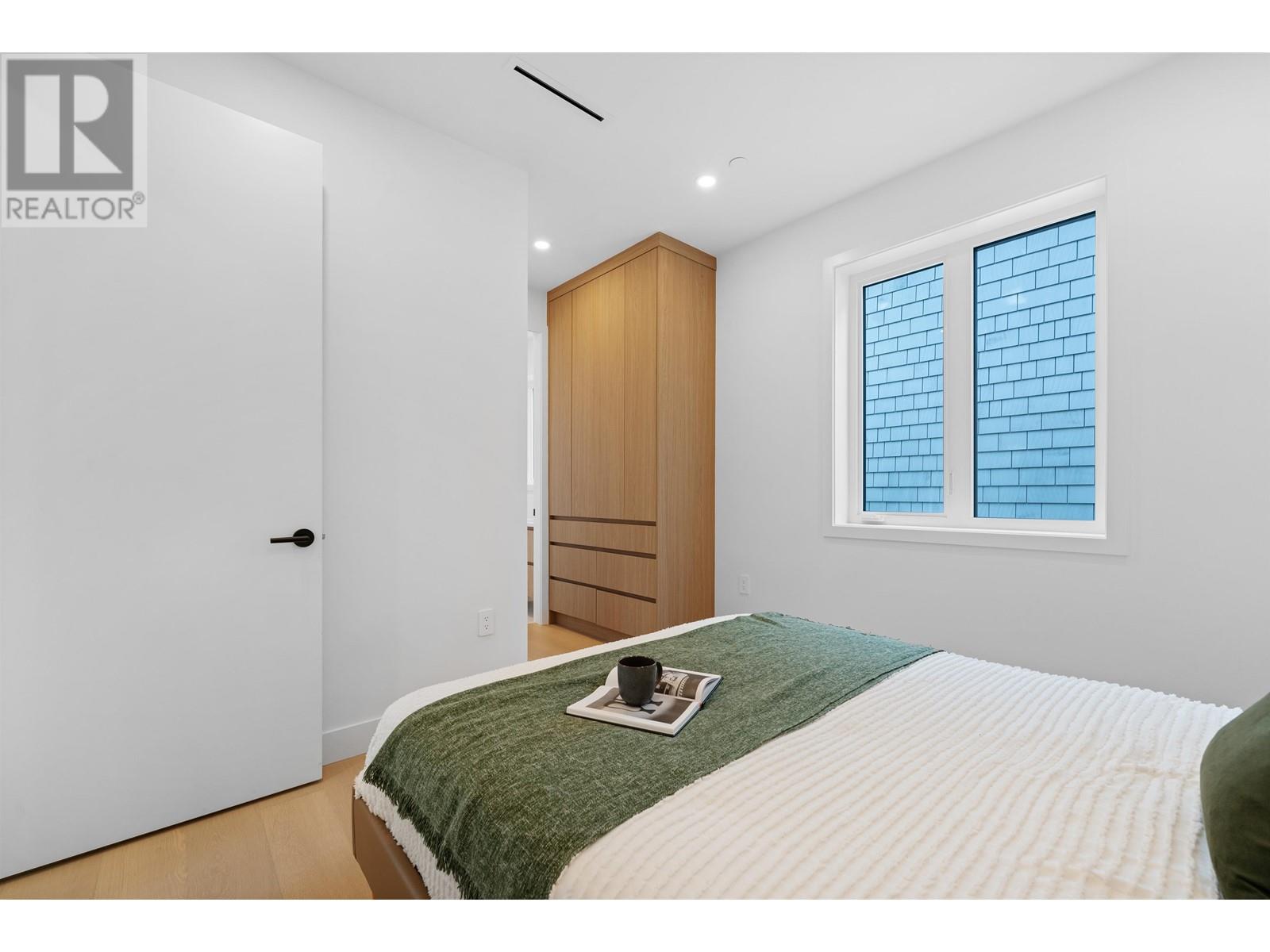 2 3880 W 23RD AVENUE, Vancouver