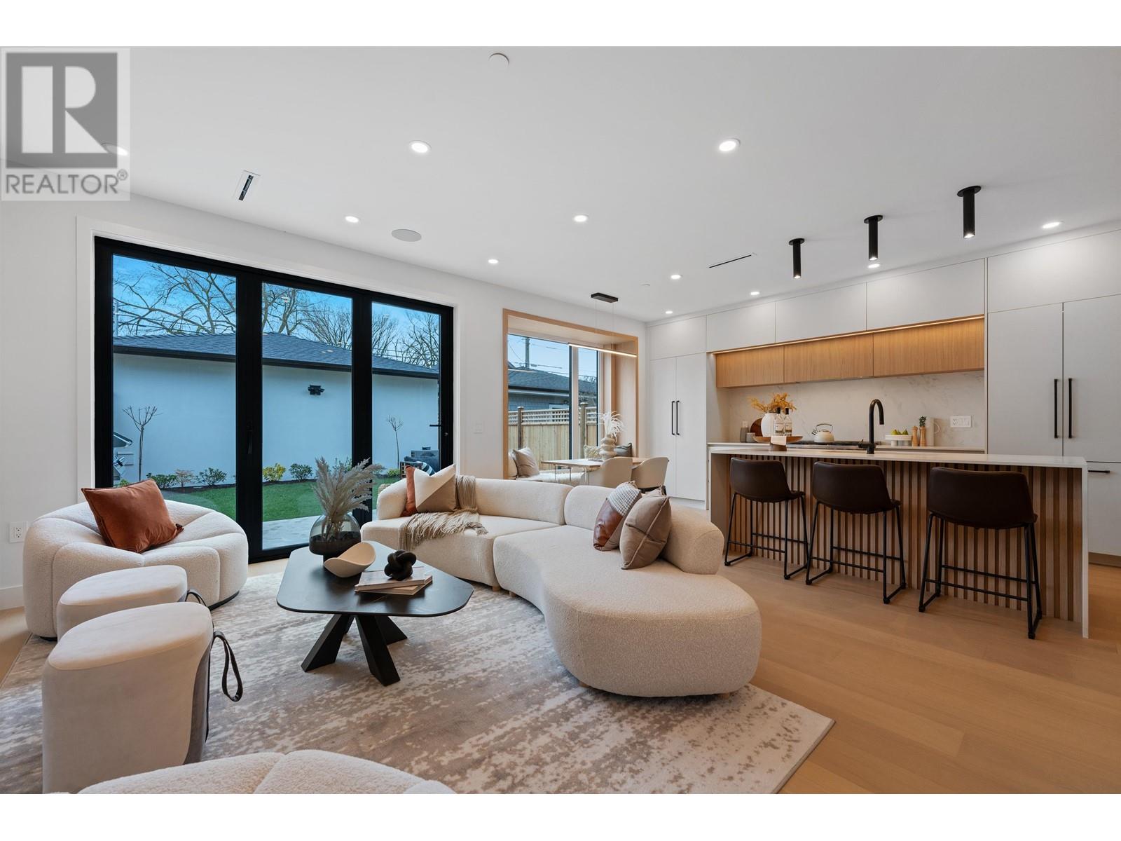2 3880 W 23RD AVENUE, Vancouver