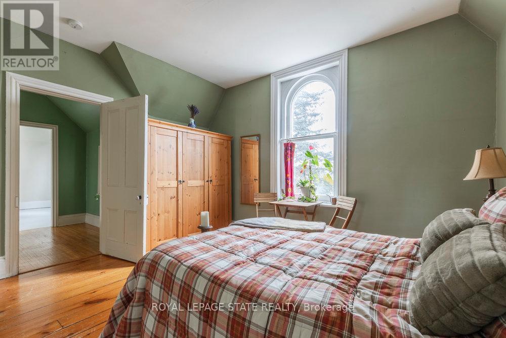 Photo 36 of 340 Dundas Street E, Hamilton ON