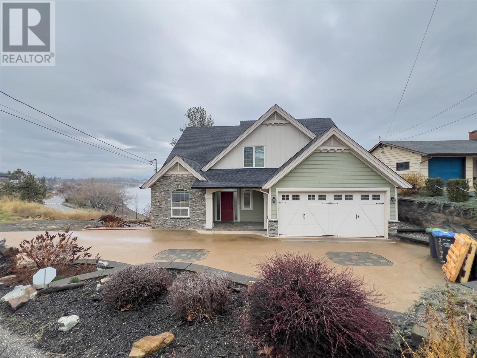  3869 Angus Drive, West Kelowna