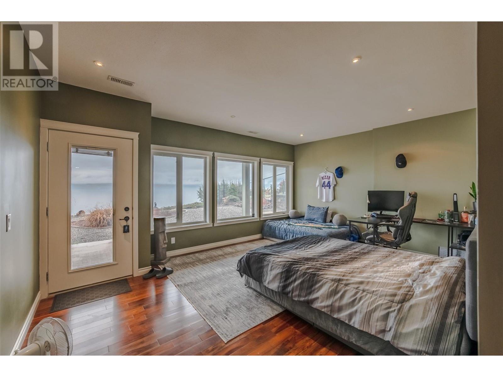  3869 Angus Drive, West Kelowna